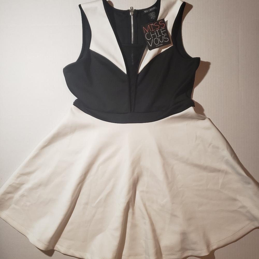 NWT Women's Miss Chievous Dress. Junior's Size XL